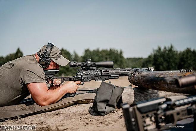 波兰举行新型枪械体验活动 新型大口径狙击步枪 精确射手步枪亮相 - 3
