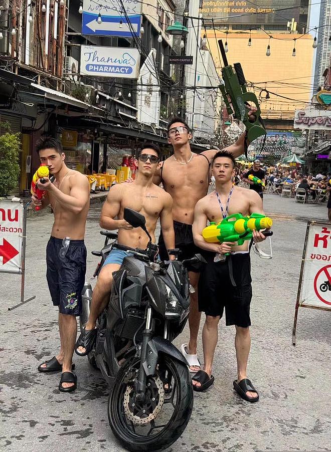 泰国泼水节男女上演狂野盛宴，场面一度失控... - 6