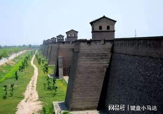 古代城墙有种防御性马面，为何它们相距150米，是这种武器决定的 - 6