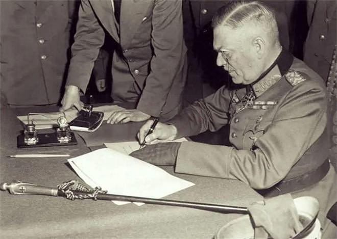 代表纳粹签署投降书的三名将军结局如何？1945年5月7日德国投降 - 10