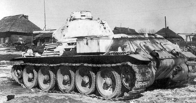 苏德战争初期的T-34中型坦克，在战场上的表现到底如何？ - 4