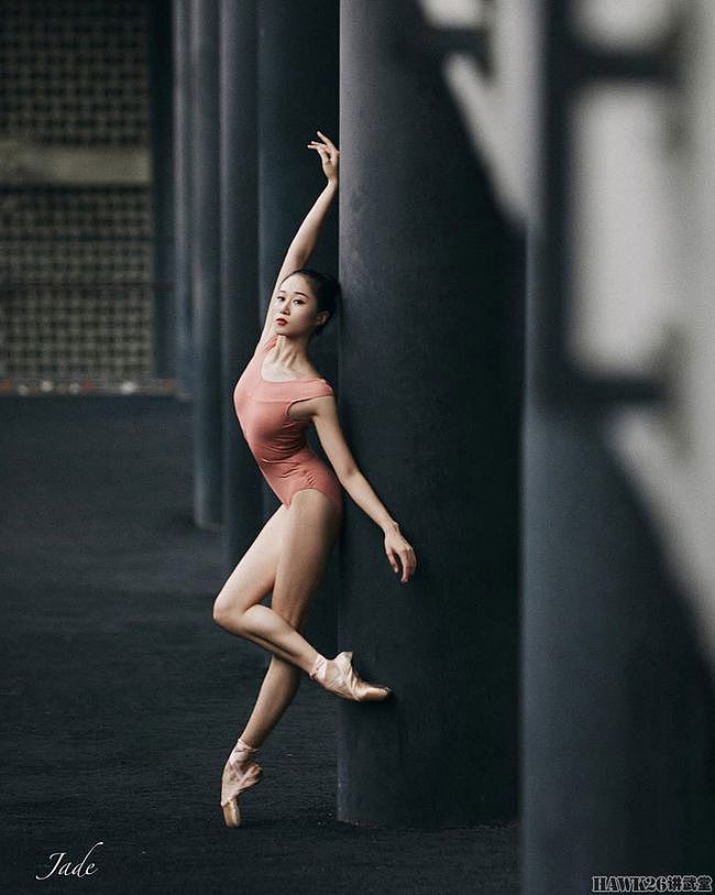 文艺范：年轻摄影师袁小玉 捕捉最美瞬间 表现芭蕾舞者的优雅 - 11
