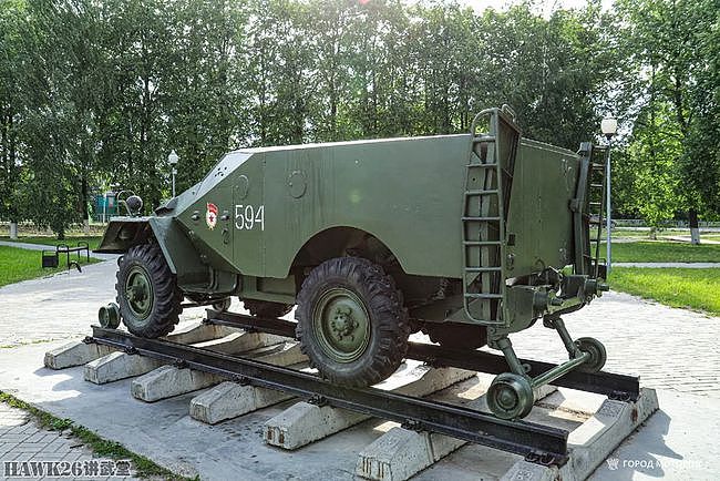 罕见的BTR-40zh.d.铁道公路两用装甲车 苏联用它对付铁道游击队 - 14