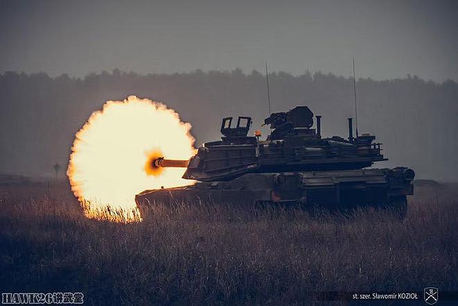 波兰M1A2主战坦克首次实弹射击 美军教官现场指挥 发射训练弹 - 16