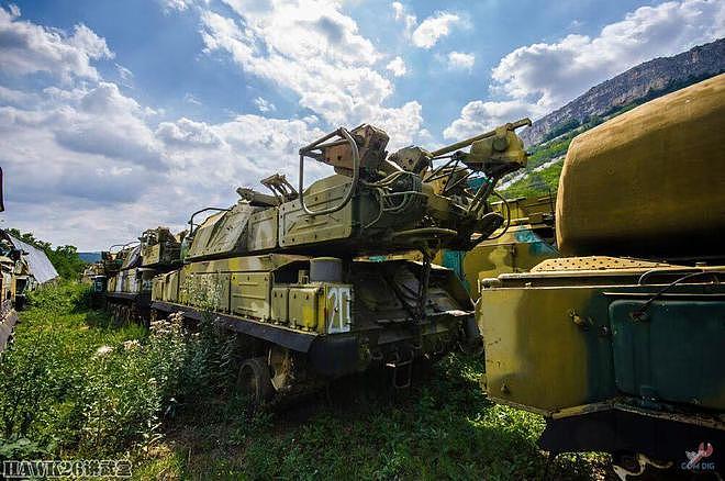 走进废弃的军事基地 稀有重型装备默默生锈“通古斯卡”就有两辆 - 4