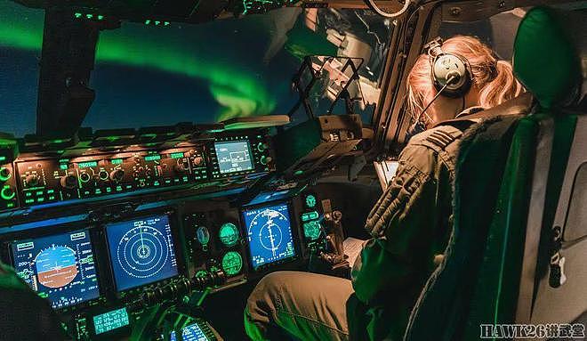 英国空军C-17战略运输机与极光邂逅 参加挪威军演 经受极寒考验 - 8