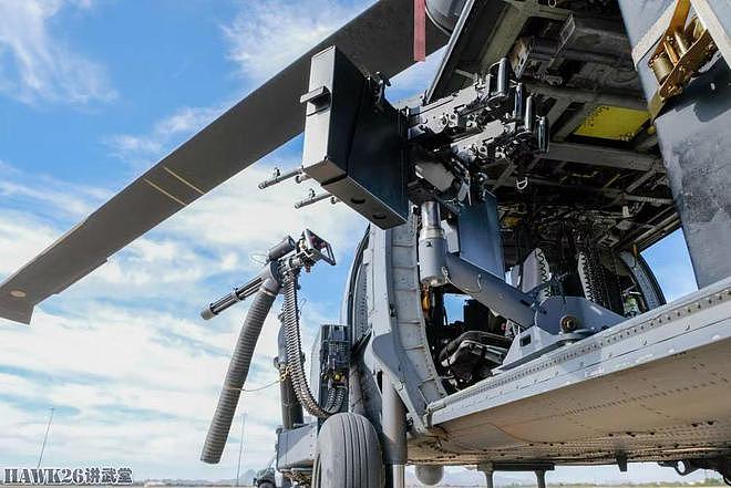 美军为HH-60G加装四挺M240“臭皮匠”开动脑筋 设计新型枪架 - 2