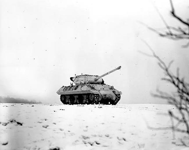 美国对德国重型坦克的回击，强大的坦克杀手——M36坦克歼击车 - 6