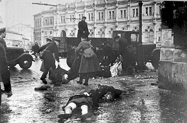 列宁格勒保卫战：二战德军围城三年攻不下，苏联军民伤亡超300万 - 9