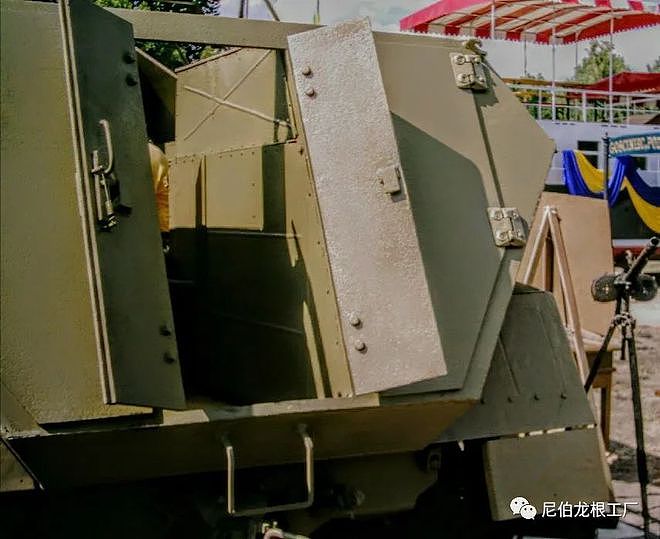 装甲大驼鹿：Sdkfz 8 DB10装甲型实车小赏析 - 59