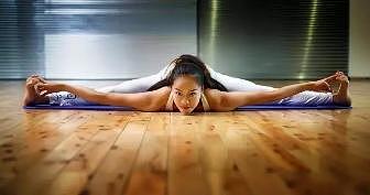 身材比例不协调？你可能只是假胯宽，坚持瑜伽训练就能轻松改善 - 5