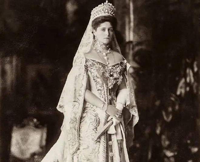 维多利亚女王有9个孩子，她是如何通过联姻，把欧洲王室一锅端的 - 6
