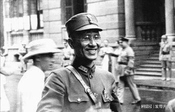 白崇禧逃亡台湾，蒋介石派特务暗杀没死，73岁与护士热恋却暴毙 - 4