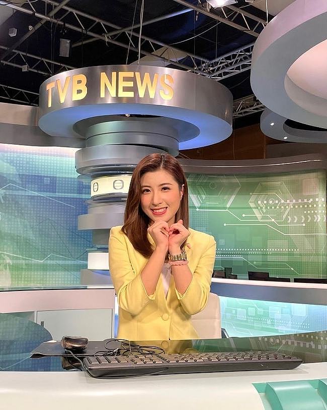 又走一个！26岁混血女星高调离开TVB，曾与刘銮雄42岁长子相恋 - 12