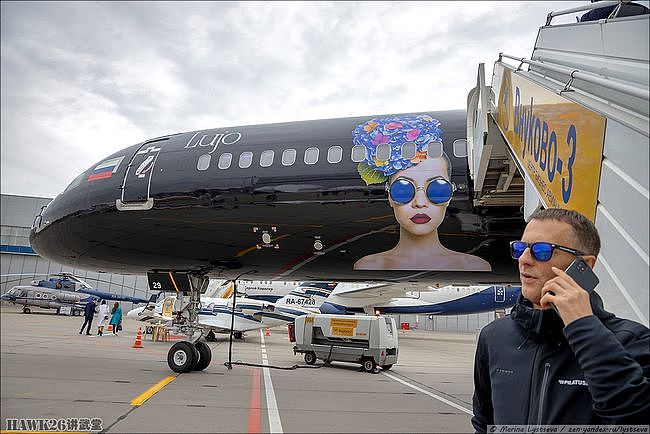 俄罗斯商业航空展开幕 美女簇拥顶尖公务机 不是一般有钱能够消费 - 1
