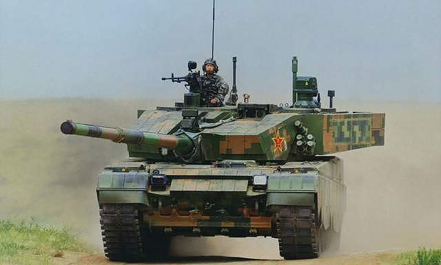 新贫铀弹1.4公里外击穿美坦克 中国陆战之王显神威 - 4