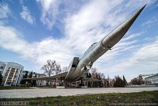 图说：公园里的图-22M3“逆火”俄罗斯唯一的战略轰炸机纪念碑 - 2