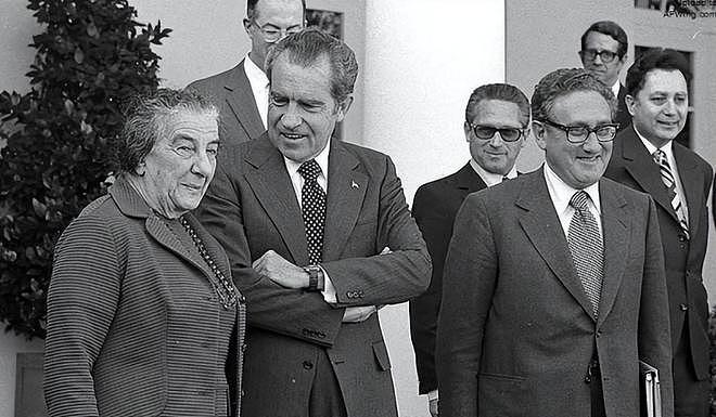 72年尼克松访华，待遇冷落多次不爽，见完主席却说：此行让我骄傲 - 7