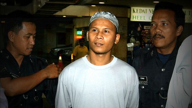 美貌少妇被色魔绑架后残忍奸杀焚尸：2003年马来西亚王丽涓奸杀案 - 16