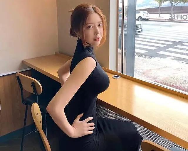 拒绝王思聪的韩国女主播，九头身大长腿，曲线身材惹人羡 - 1