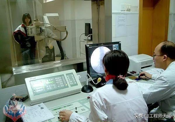 江苏女生在民营医院拍X光，被医生要求脱光上衣！真的有必要吗？ - 5