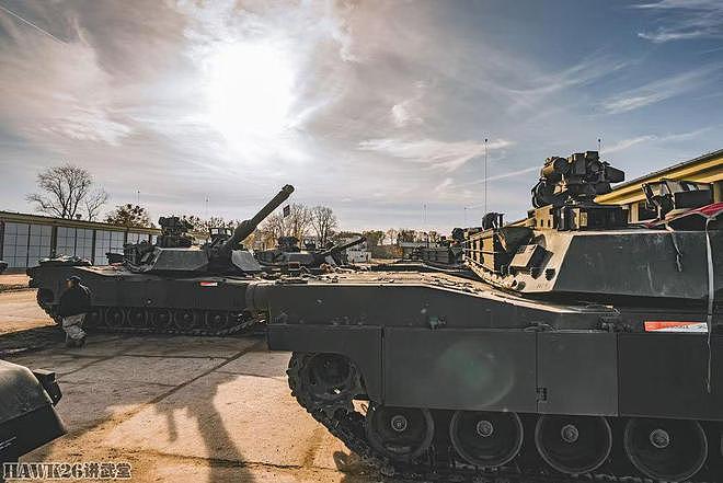波兰陆军M1A2主战坦克训练课 面对诸多难题 美国工程师保驾护航 - 12