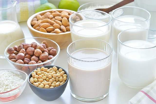 鲜牛奶、脱脂奶、有机奶、高钙奶、舒化奶，哪种牛奶更值得买 - 1