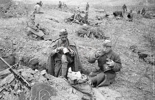 二战苏军士兵吃肉全靠美国援助？1918年1月28日托洛茨基组建红军 - 14