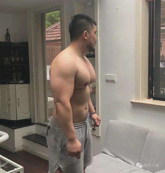 32岁上海肌肉壮男太撩了，这胸肌是真实存在的么？ - 27