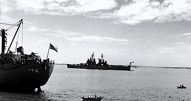 1958年中国划定领海界，美军不认还越界挑衅，解放军直接开炮招呼 - 4