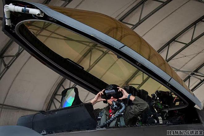 美军测试新一代固定翼战斗机头盔 F-22飞行员参与 对其评价颇高 - 5