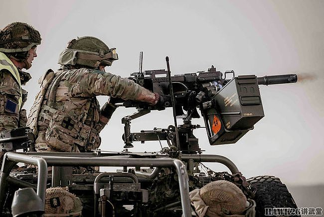 英国陆军伞兵部队支援武器训练 从突击车上发射NLAW反坦克导弹 - 2