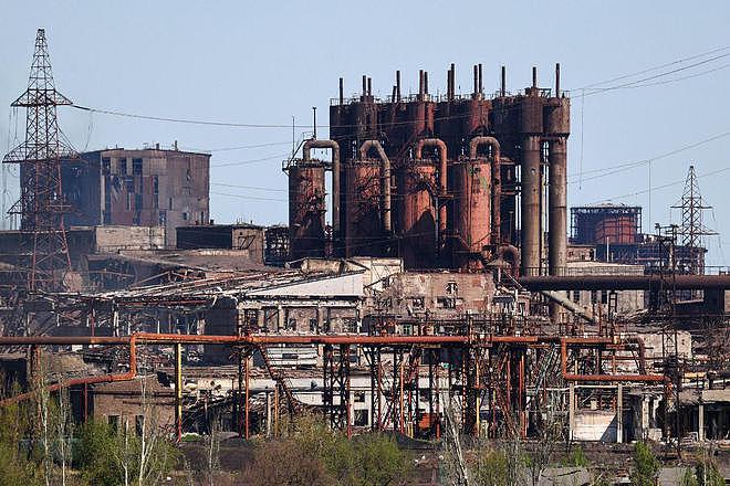 亚速钢铁厂紧急求救 俄军被控用磷弹轰炸 发言人：从未违反公约 - 1