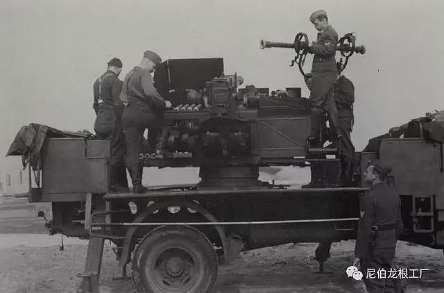 负重前行：二战德国空军的中型高射炮载车 - 27