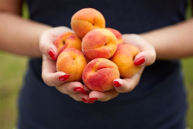 常吃桃子能补血益气，好处多多，但这7类人要少吃！ - 6