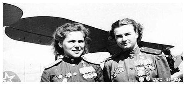 苏联女兵没穿衣服集合，遭他人嘲笑，团长一番话让众人脸红不已 - 4
