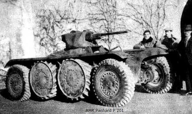 二战“大8轮”：装甲车装甲比坦克还厚，可惜刚造好，法军就降了 - 6