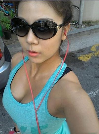 美女健身教练，每天坚持晨跑，身材好过郑多燕 - 2
