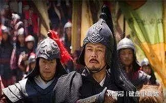朱元璋对功臣说：你儿子剑法不错，功臣将儿子首级砍下扔他面前 - 8