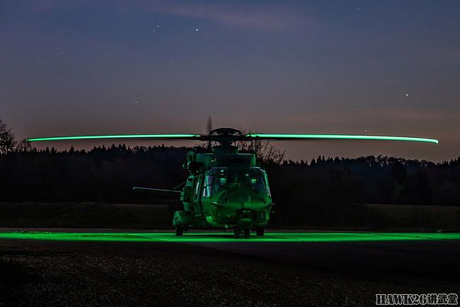 德军NH-90直升机实弹训练 舱门机枪手要经历18个月训练才合格 - 4