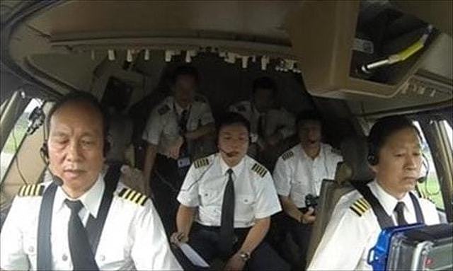国航981航班遇劫，男子威胁不飞韩国就炸机，被机长一脚踹下飞机 - 3