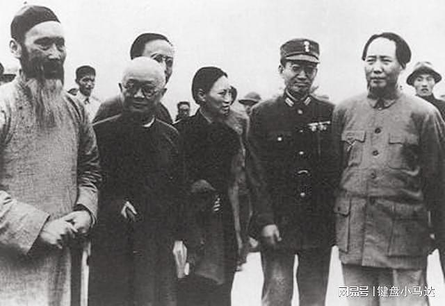 重庆谈判：蒋介石从一支烟断定毛主席是个厉害角色 - 10