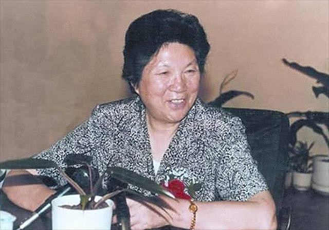 “女副总理”陈慕华：在延安与二女儿分别，新中国成立后才重聚 - 5