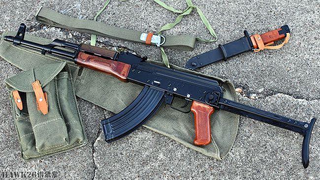 苏联AKS-74步枪的历次演变 专为空降部队研制 折叠枪托多次修改 - 6
