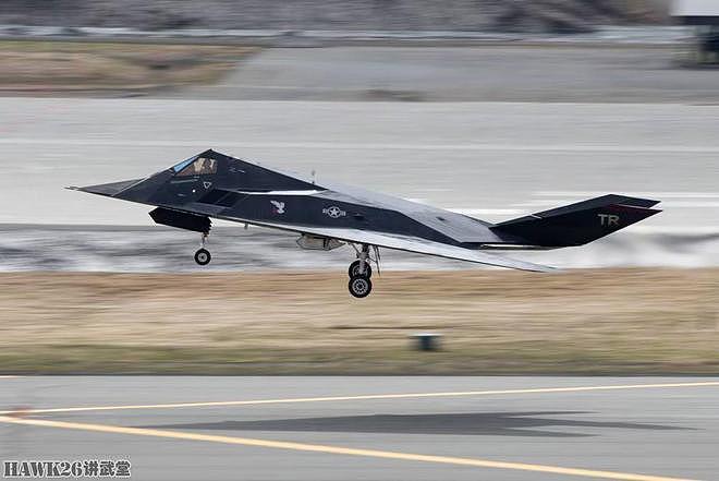 F-117隐形战斗机现身阿拉斯加 退役15年之后 作为假想敌参与演习 - 5