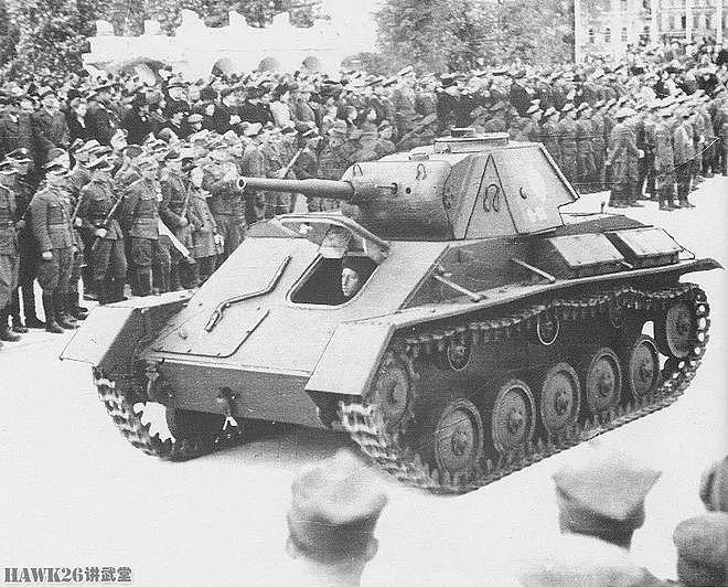 图说：苏联T-70轻型坦克 配备两台汽车发动机 意外成为制胜法宝 - 8