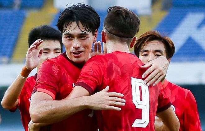 3-0，2连胜登顶！中国球队狂飙，将54年后重返亚洲杯，或对决国足 - 6