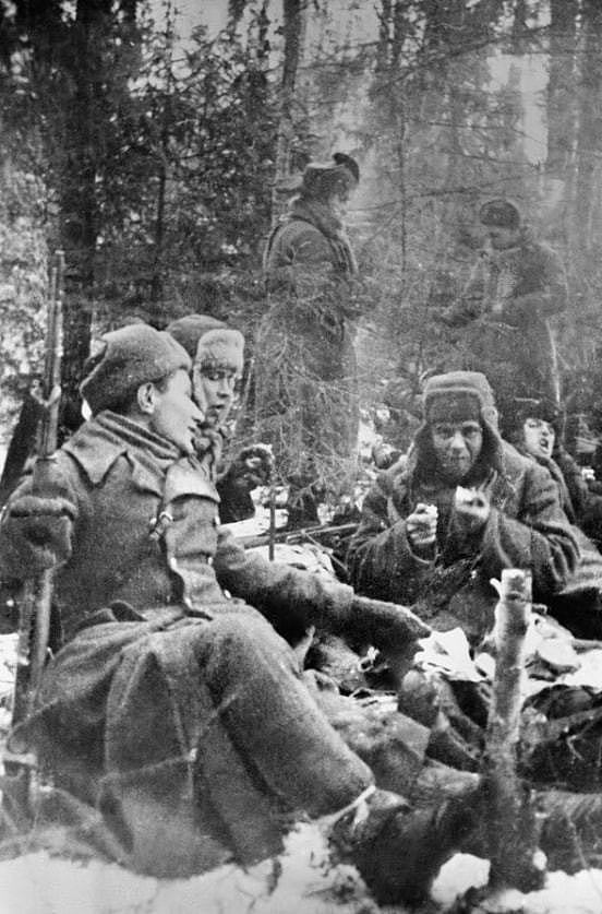 黑面包、圆白菜和斯帕姆，二战苏军不算丰盛，但却管饱的口粮 - 4