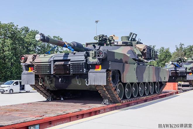 美军第一批M1A2坦克运抵波兰储备基地 将大幅提高快速部署能力 - 1