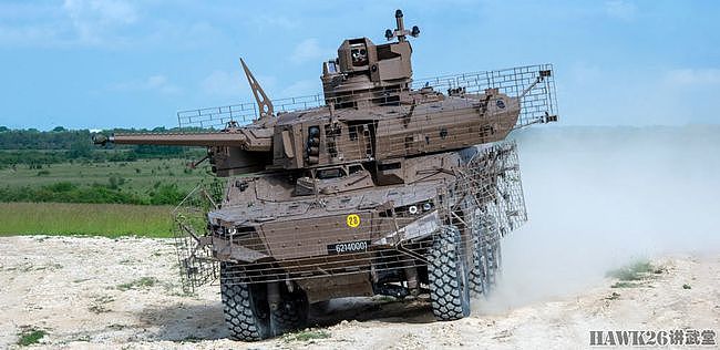 钻进法国新型“美洲豹”装甲侦察车 40mm埋头弹机炮带来巨大优势 - 1